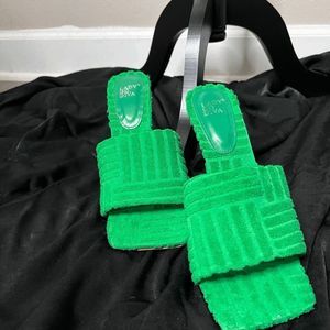 Lady Go Diva Green Sandal Heels Sz 8.5